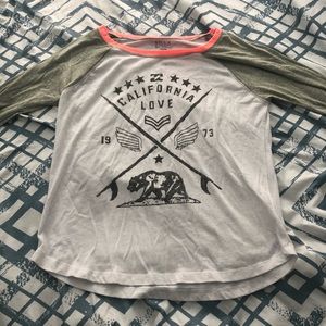 Billabong 3/4 Sleeve Tee ☀️